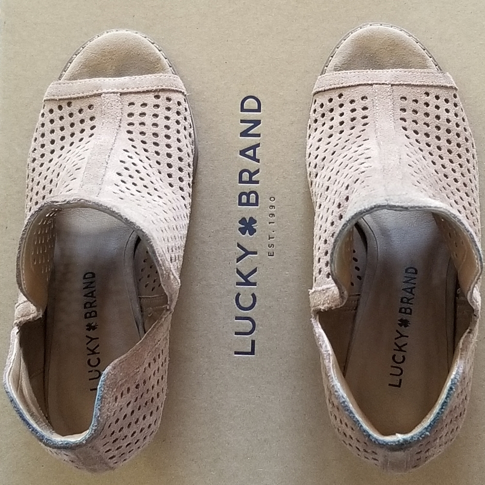 ❌️❌️SOLD❌️❌️Lucky Brand Larise Booties size 6.5 brown - Picture 10 of 12